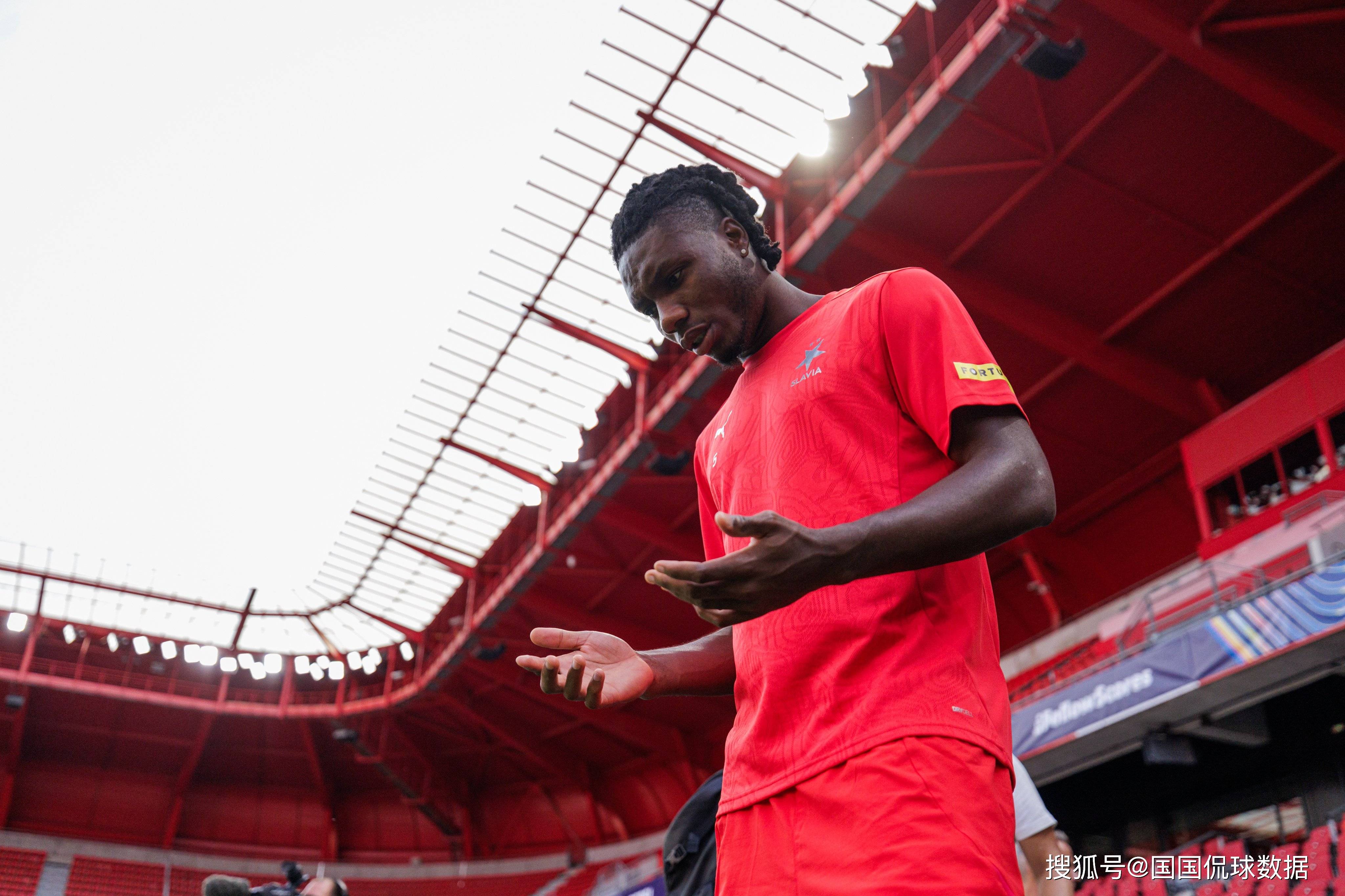 多米体育官网入口-今日2024欧冠巅峰之战诸神之战再现足坛盛事