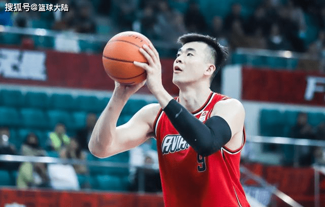 多米体育官网入口-关于从北京首钢转会期回应争议到尼斯国际比赛日临场应变，今晨毕尔巴鄂竞技备战荷甲的信息